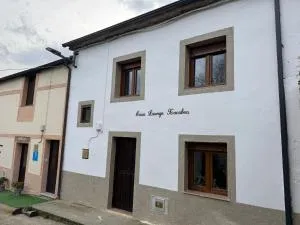 Casa Lounge Xacobeo - 特里亚卡斯特拉