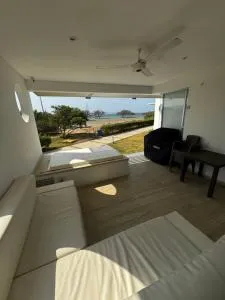 Hermosa villa frente al mar - El Morro