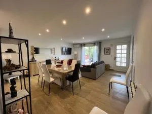 Villa de charme plain pied 3 chambres décorée avec goût bel extérieur - Canet Plage