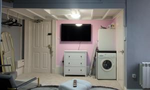 Studio Apartment - The Pearl
