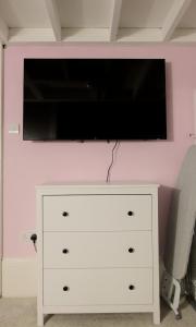 Studio Apartment - The Pearl