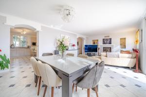 Villas Villa de prestige Vue mer panoramique Piscine Climatisation : photos des chambres