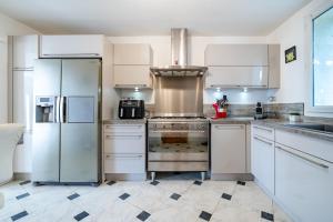 Villas Villa de prestige Vue mer panoramique Piscine Climatisation : photos des chambres