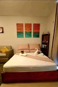 Jaymiellah's Suite - Lo-oc