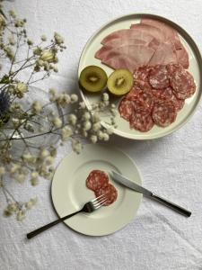 Hotels Hotel Val De Loire : photos des chambres