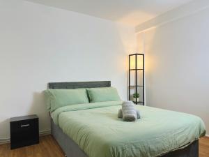 New Large 2 bed flat in London