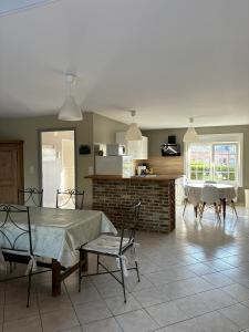 Maisons de vacances Gite de charme a la Ferme de Bonavis 125 M2 : photos des chambres