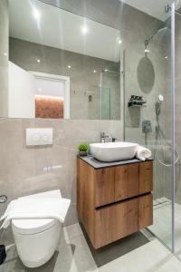 Suite Stay at 4 Apartment & Rooms