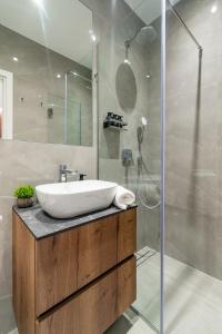 Suite Stay at 4 Apartment & Rooms