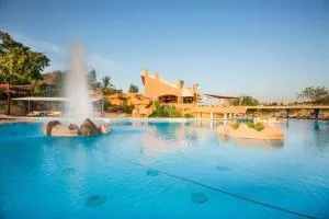 Five stars Hotel included Aswan Sightseeing and Abusimble - Aswân Reservoir Colony