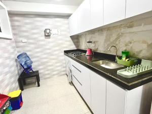 Apto 301a - Estrena hermoso y cómodo apto con balcón - Casa Orquídeas