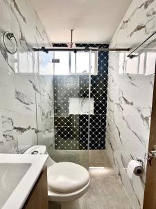 Apto 301a - Estrena hermoso y cómodo apto con balcón - Casa Orquídeas