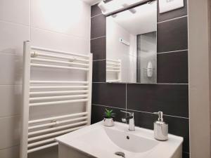 Appartements Le Parmentier - Charmant T2 : photos des chambres