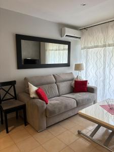 Joli appartement en résidence avec piscine et gardien