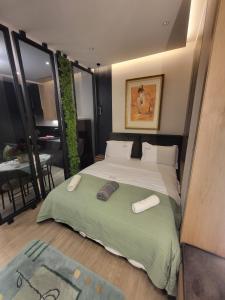 Square 21 Studio Apartments