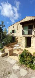 Maisons de vacances Gite de la Tarabelle, maison entiere avec grand patio et SPA a la campagne : photos des chambres