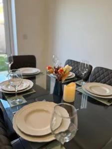 SpaciousHouse near Luton Airport - Barton in the Clay