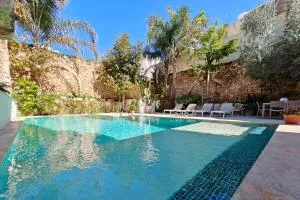 Golden House - 比尔基卡拉