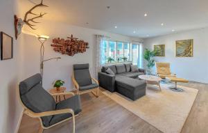 Gorgeous Home In Eslöv With Wifi