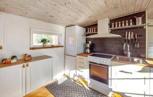 Gorgeous Home In Eslöv With Wifi