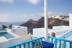 Vallas Apartments & Villas Santorini Greece