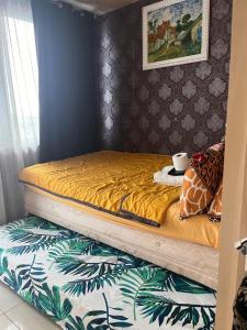 Ronnzel staycation in Jazz Residence Makati