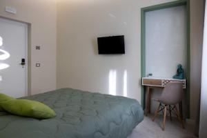 Dharma Central City Room