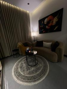 Modern Featured Hotel Studio