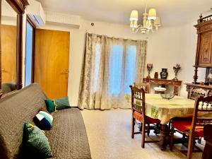 Appartement F3 de 60 m² au rez de chaussée dune villa