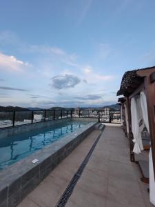Apartamento, Piscina e Vista Infinita! Flat, swimming pool and endless view!