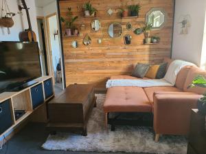 Maisons de vacances Maison avec Jardin en bord de riviere : photos des chambres