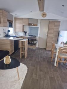 Campings Mobilhome chaleureux : photos des chambres