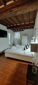 suite tuscany home