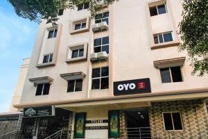 Hotel O Anuguna Tulasi Grand Near JNTU University Hyderabad