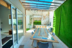 Luxury 2 bedroom with large outdoor & jacuzzi JBAS1-1