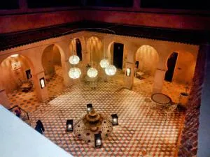 Riad Dar Ouzine - 梅尔祖卡
