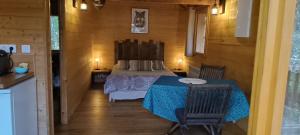 Maisons d'hotes Cabanes des Pins Sylvestres Gelas : photos des chambres