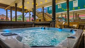 4BR w Hot Tub Gameroom OceanView by Bolivar Vacations