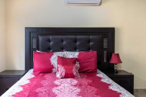 Apt with Excellent in-town Location #1