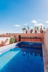 Riad Privatisation, Heated Pool