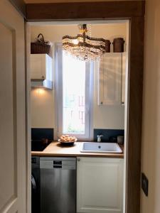 Cozy Montmartre apartment with views over rooftops