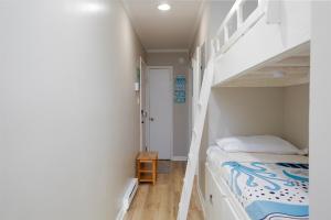 Oceanfront Bliss- Sand and Views at Watchin Waves