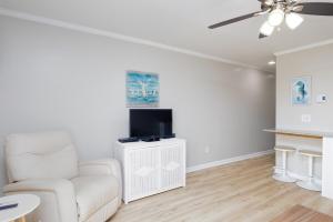 Oceanfront Bliss- Sand and Views at Watchin Waves