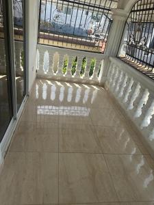 Casa amplia 2 plantas - Parking Privado