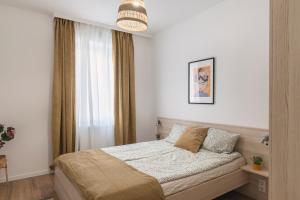 CharmCity Apartment with Air-condition