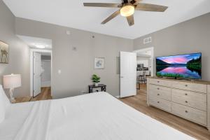 2-Bedroom Beachfront Condo at Shores of Panama! by Dolce Vita Getaways PCB!