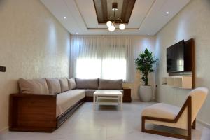 Stylish & Modern 2-BR Apt in Centre Ville Kenitra