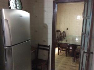 Casa ampla com piscina e confortável