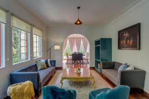 Refurbished Mansion with Garden & Patio in Las Lomas - Monte Blanco