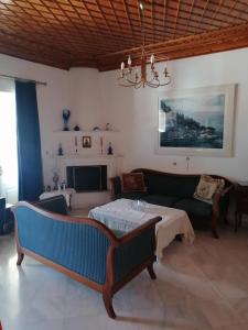 Tsitsinakis Traditional Home